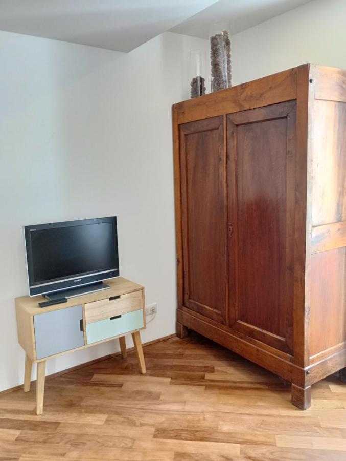 Cosy Studio A Salernes Bagian luar foto